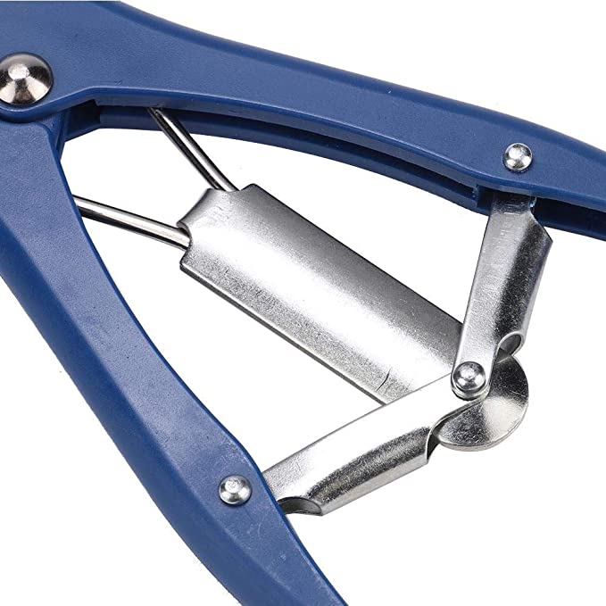 Elastrator for castration and  Tail Dock